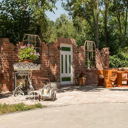 Apartment Im Schlossgarten *